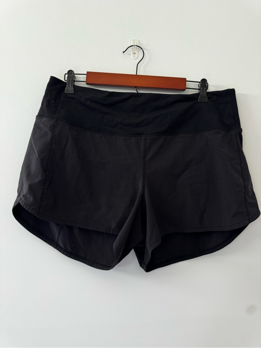 Lululemon Women’s Speed Up High Rise 4” Shorts
